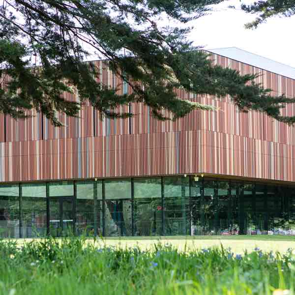 新加坡PSB学院校园生活介绍：环境、设施与社团活动